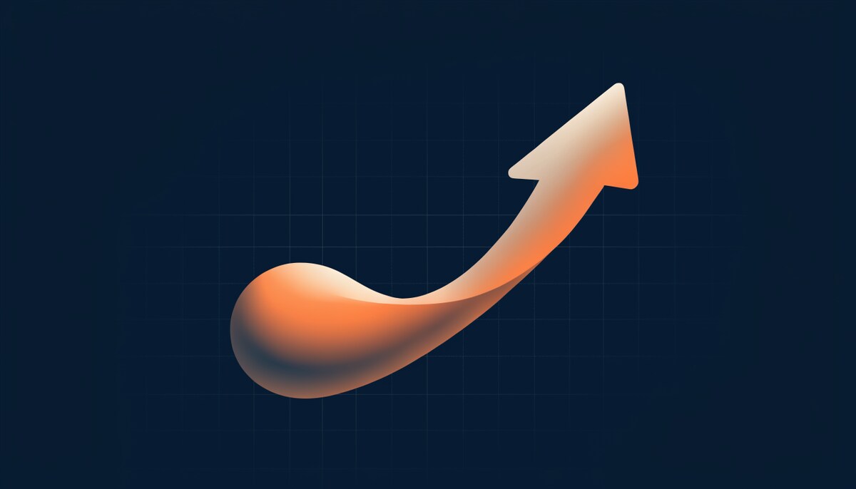 Burbuja de chat que se transforma en flecha de conversión naranja sobre navy